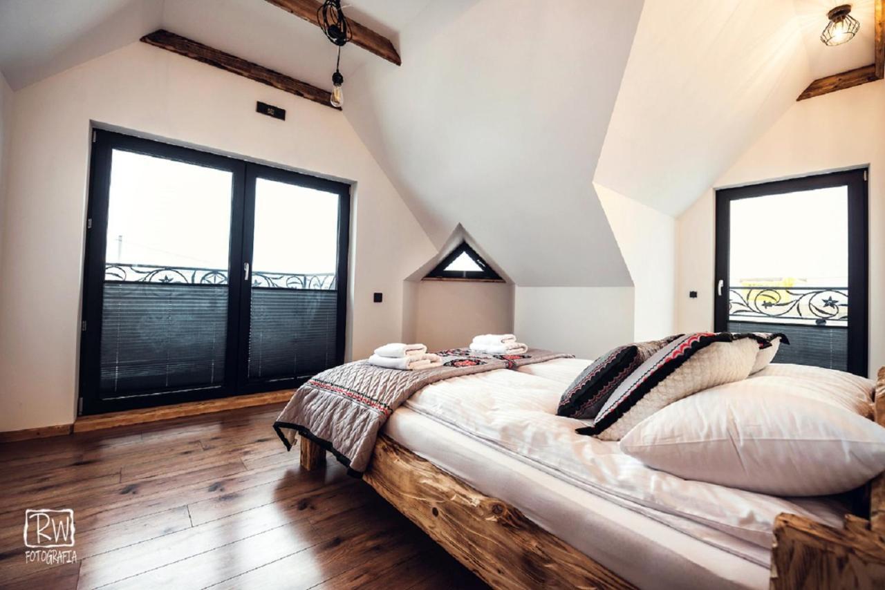 Laura Resort - Luxury Chalets Z Jacuzzi Шафляры Экстерьер фото