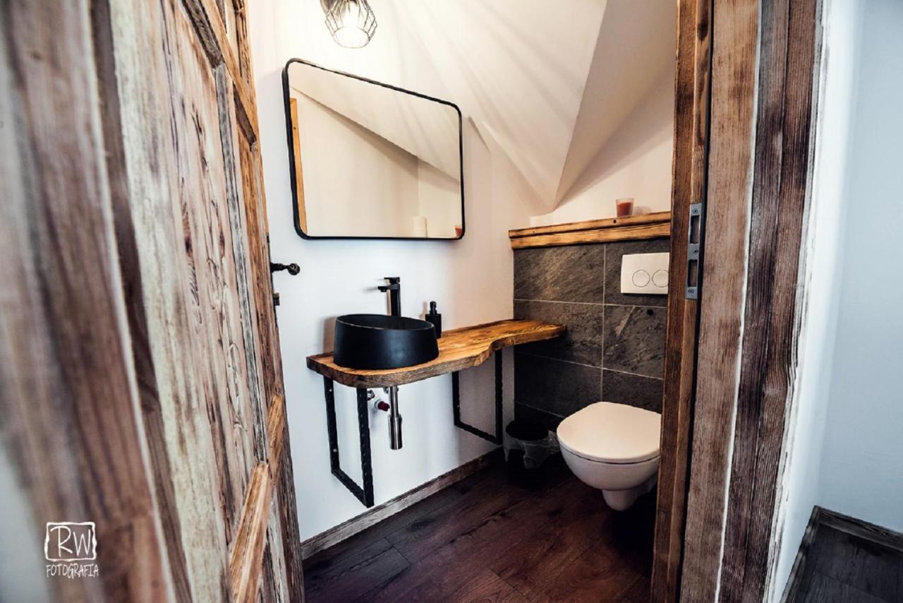 Laura Resort - Luxury Chalets Z Jacuzzi Шафляры Экстерьер фото