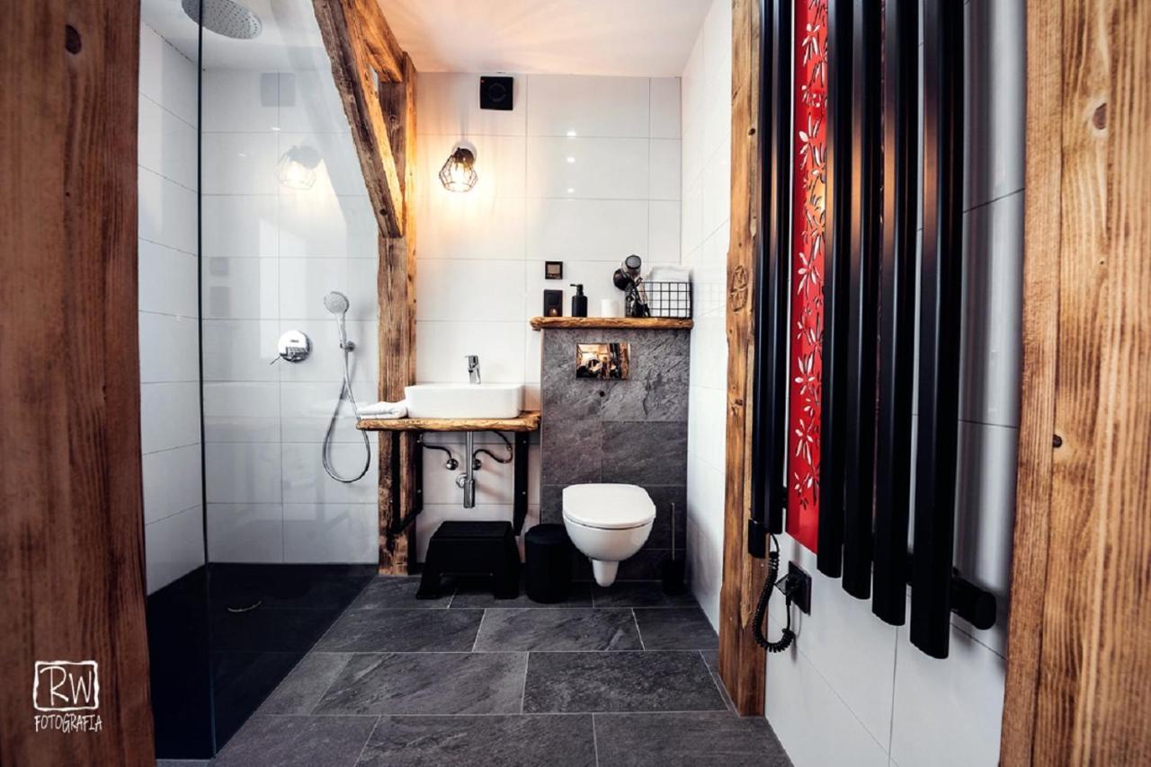 Laura Resort - Luxury Chalets Z Jacuzzi Шафляры Экстерьер фото