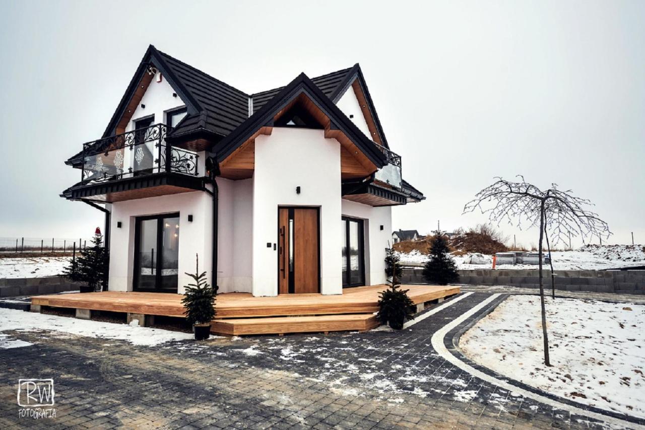 Laura Resort - Luxury Chalets Z Jacuzzi Шафляры Экстерьер фото